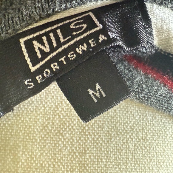 NILS ladies ski sweater very good condition size medium skiing winter - Picture 9 of 9